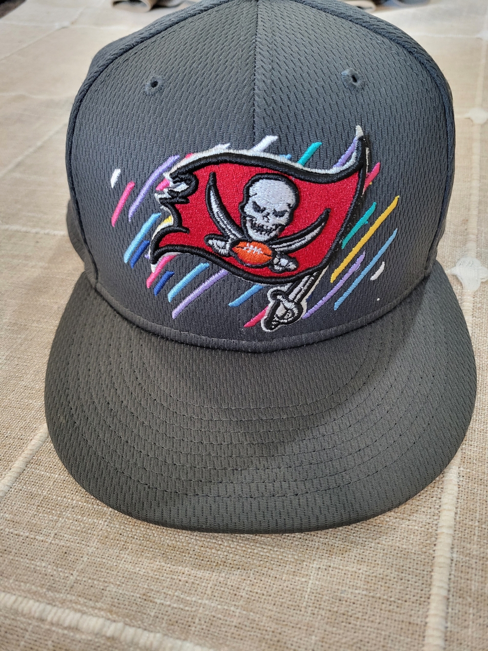 New Era Gray Tampa Bay Buccaneers Color-Accent Snapback Hat